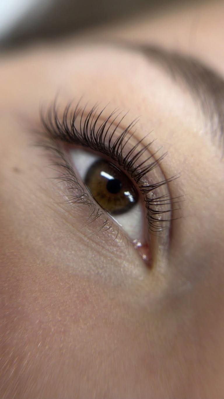 Detailansicht eines Wimpernliftings